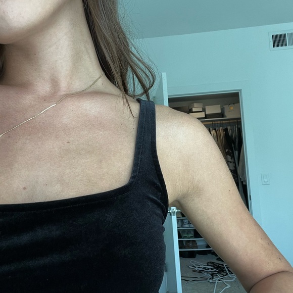 Tight black dress - Picture 4 of 5